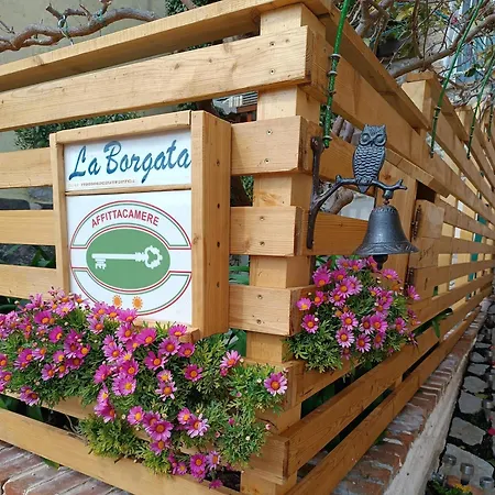 Pensión La Borgata Tovo San Giacomo