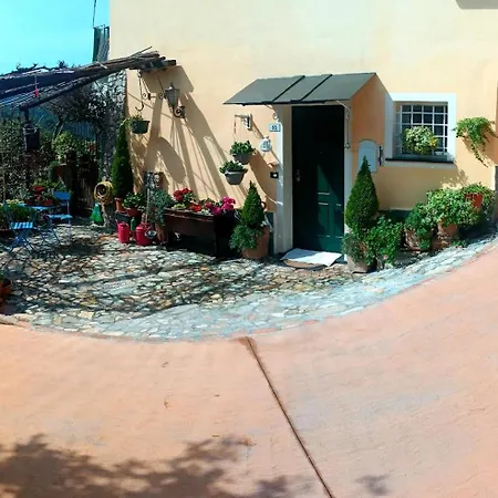 Pensionat La Borgata Tovo San Giacomo